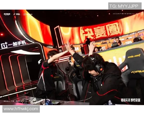 JDG在S15电竞总决赛中和平精英边路渗透策略的成功与不足分析 JDG在S15电竞总决赛中和平精英边路渗透策略的成功与不足分析